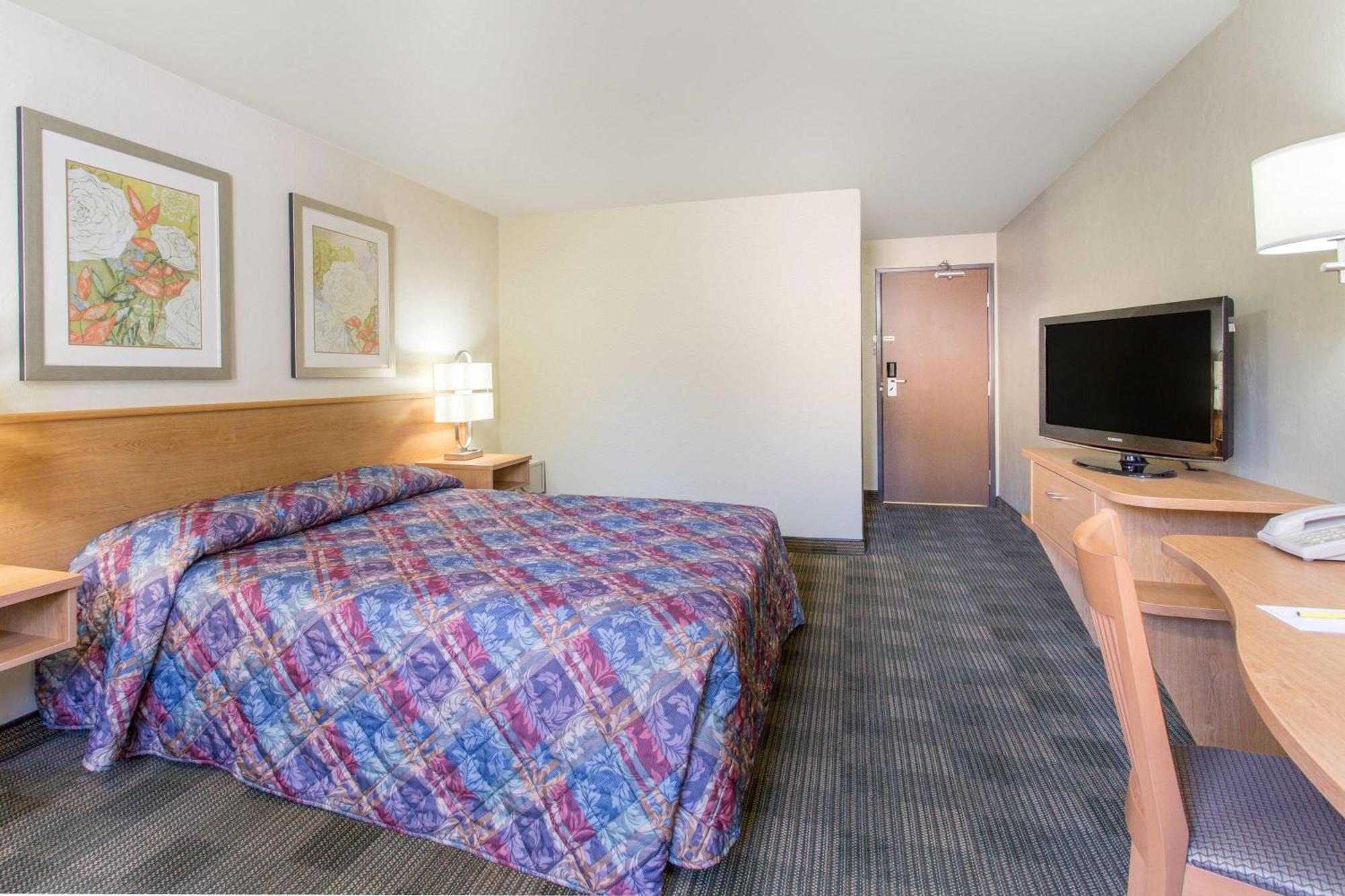 Super 8 By Wyndham Lacey Olympia Area Zewnętrze zdjęcie